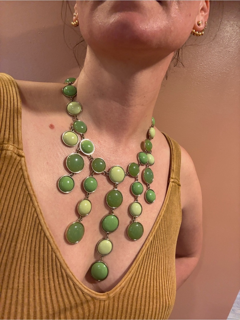 Green Gradient Statement Necklace - Women Jewelry - Picture 2 of 3